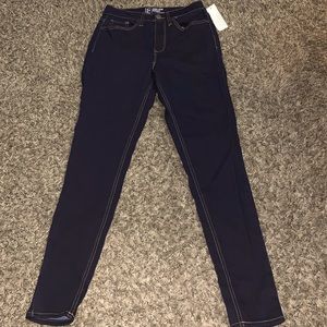 Skinny denim jeans